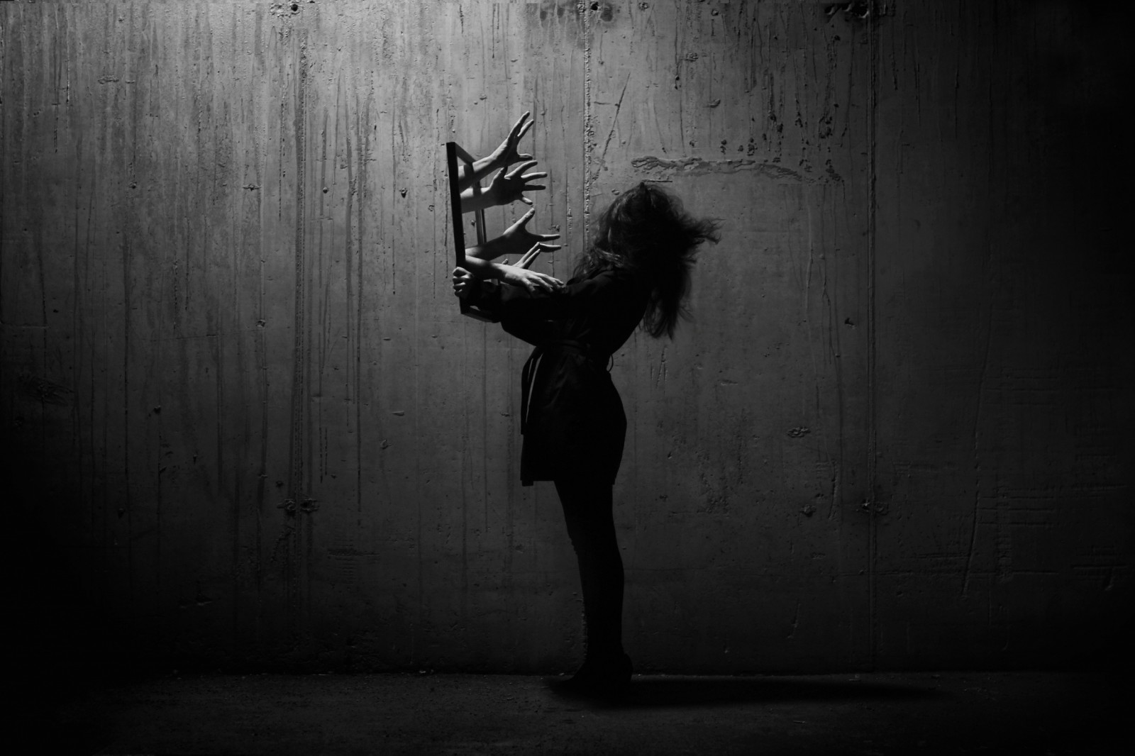 people, white, black, women, monochrome, hands, dark, abstract, shadow, photography, silhouette, photo manipulation, concrete, light, photograph, darkness, black and white, monochrome photography, human positions, film noir, modern dance