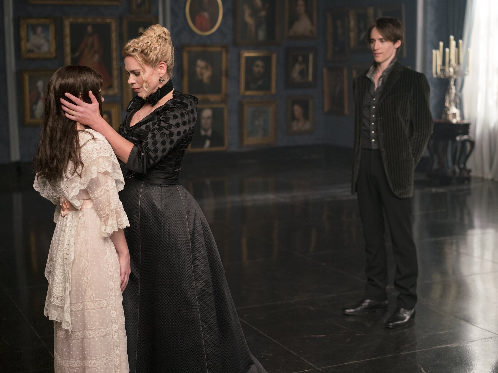 Brona Croft And Dorian Gray Penny Dreadful 1600x1200 Resolution HD 4k Wallpaper, Image, Background, Photo and Picture