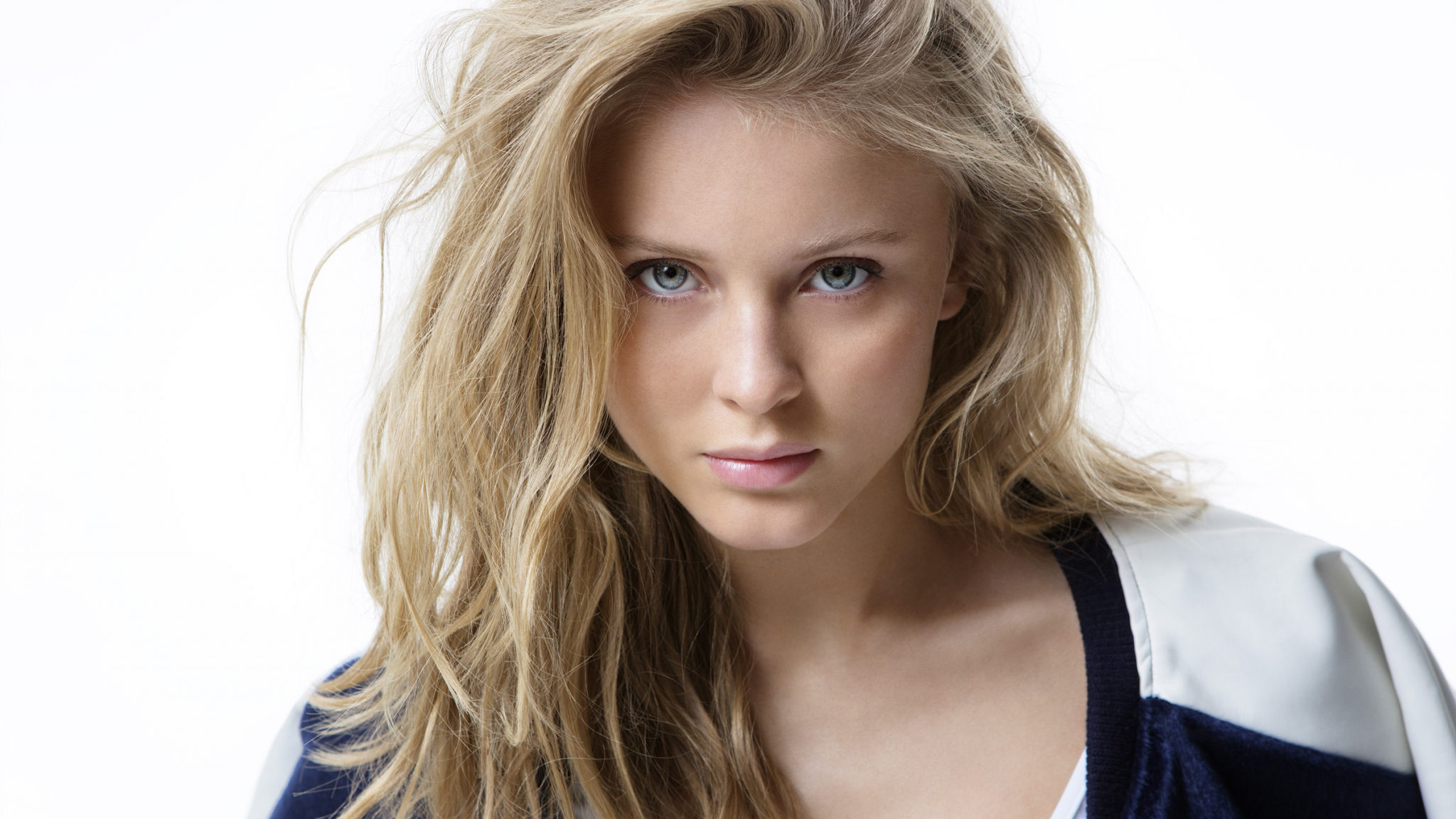 Desktop Wallpaper Hot Zara Larsson, Swedish Singer, HD Image, Picture, Background, Lupjoh