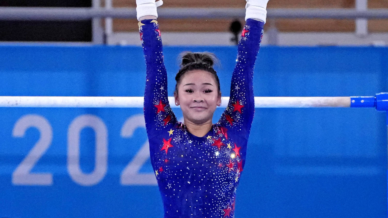 Suni Lee's father had emotional message for Simone Biles