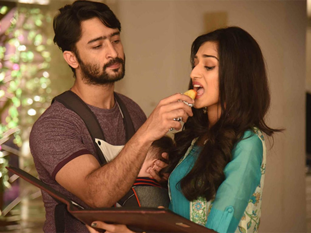 Shaheer Sheikh And Erica Fernandes Opens Up On Kuch Rang Pyaar Ke Aise Bhi Rerun; Fans Looks Extremely Happy