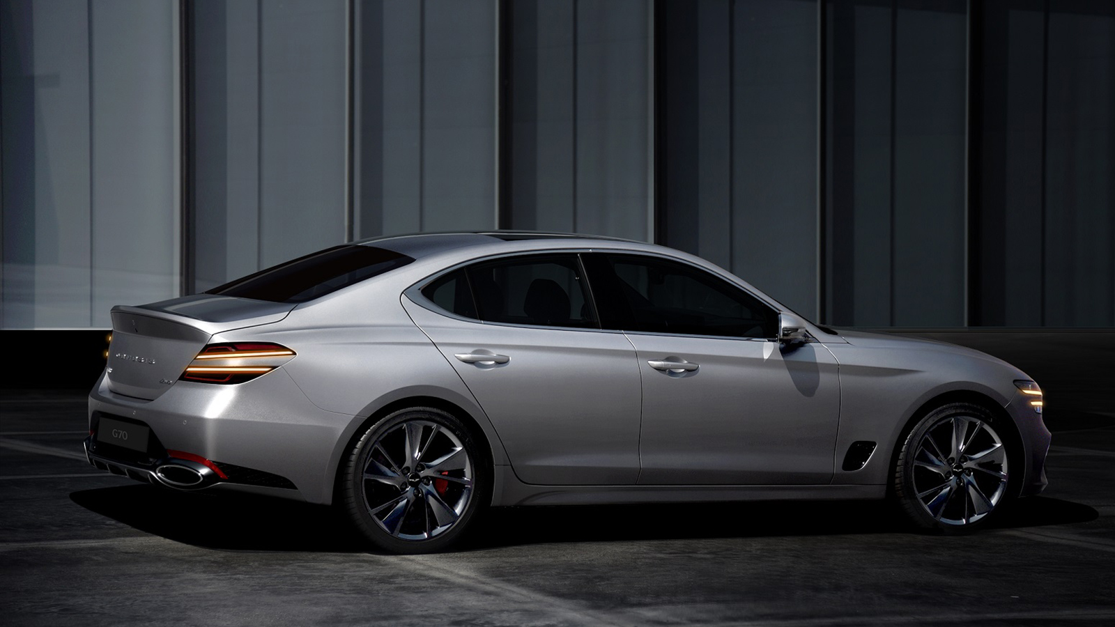 Genesis G70 Photo Gallery