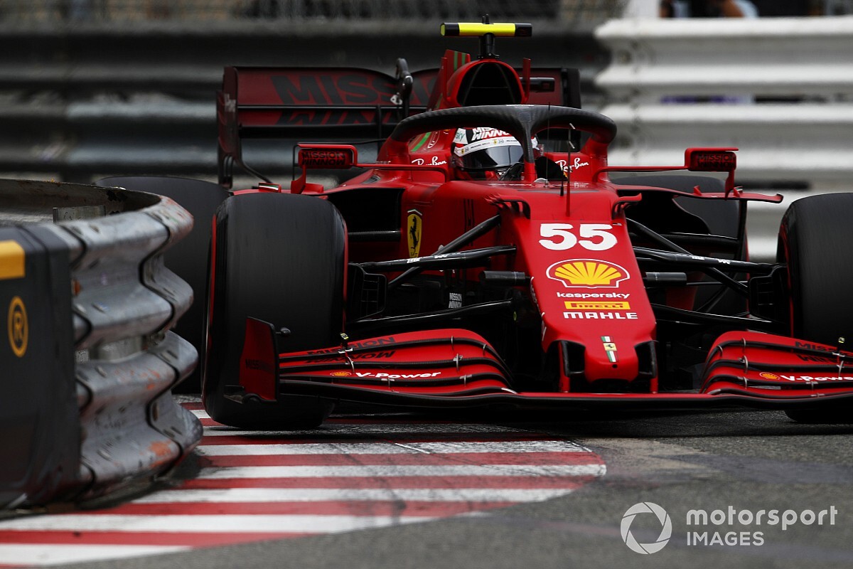 Sainz: I'm pushing myself to adapt to Ferrari F1 car