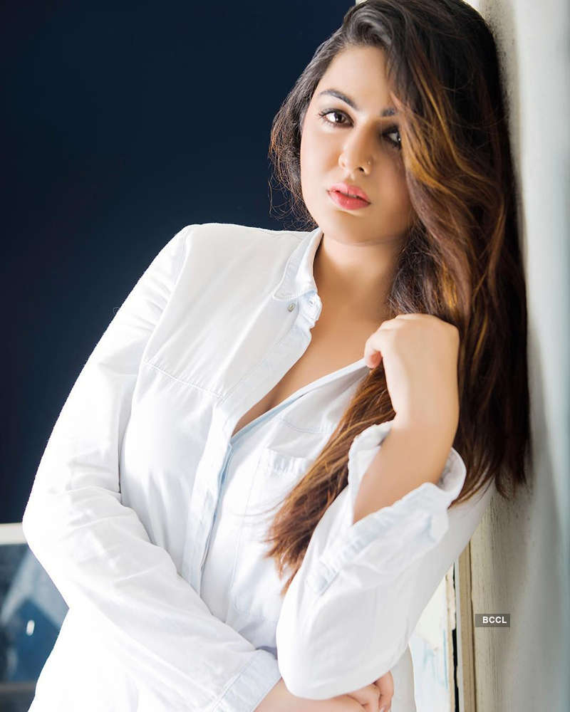 Shafaq Naaz Wallpapers - Wallpaper Cave