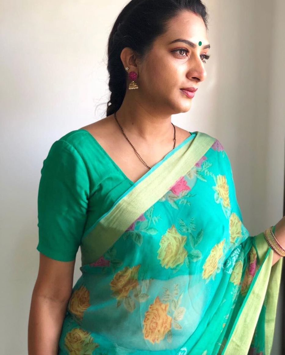 Indian Beautiful Actress Surekha Vani Stills In Green Saree Saree Collection