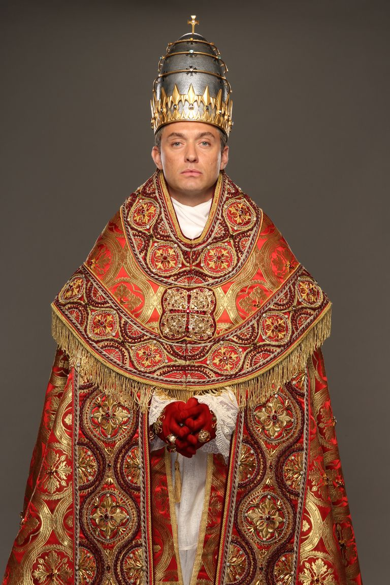 The Truly Insane Costumes and Jewels of 'The Young Pope'. Young pope, Pope costume, Pope