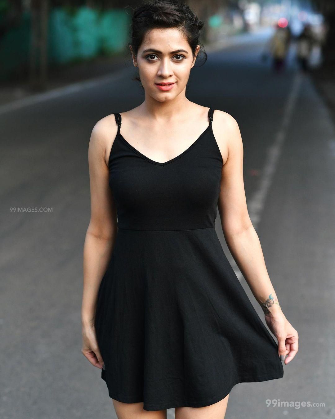 Sonia Balani Latest Hot HD Photohoot Photo / Wallpaper (1080p) (png / jpg)