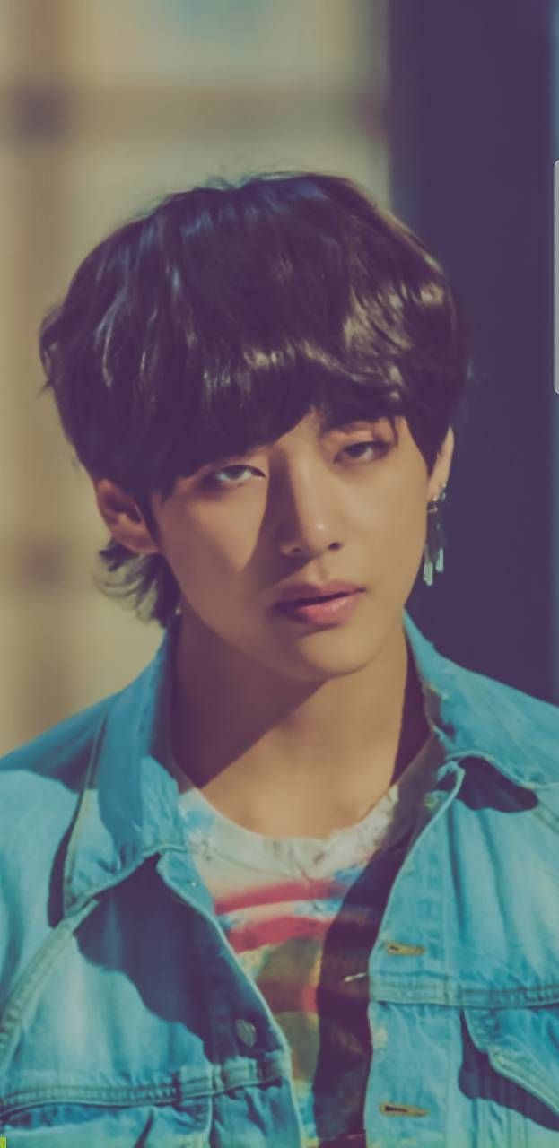Download BTS FAKE LOVE V Wallpaper by ChasCorum now. Browse millions of popular bts Wallpaper and R. Fake love, Bts taehyung, Bts wallpaper