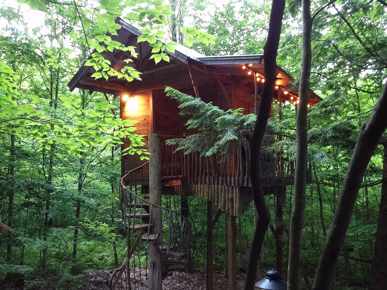 This summer, you could stay in an Adirondack tree house retreatsqft