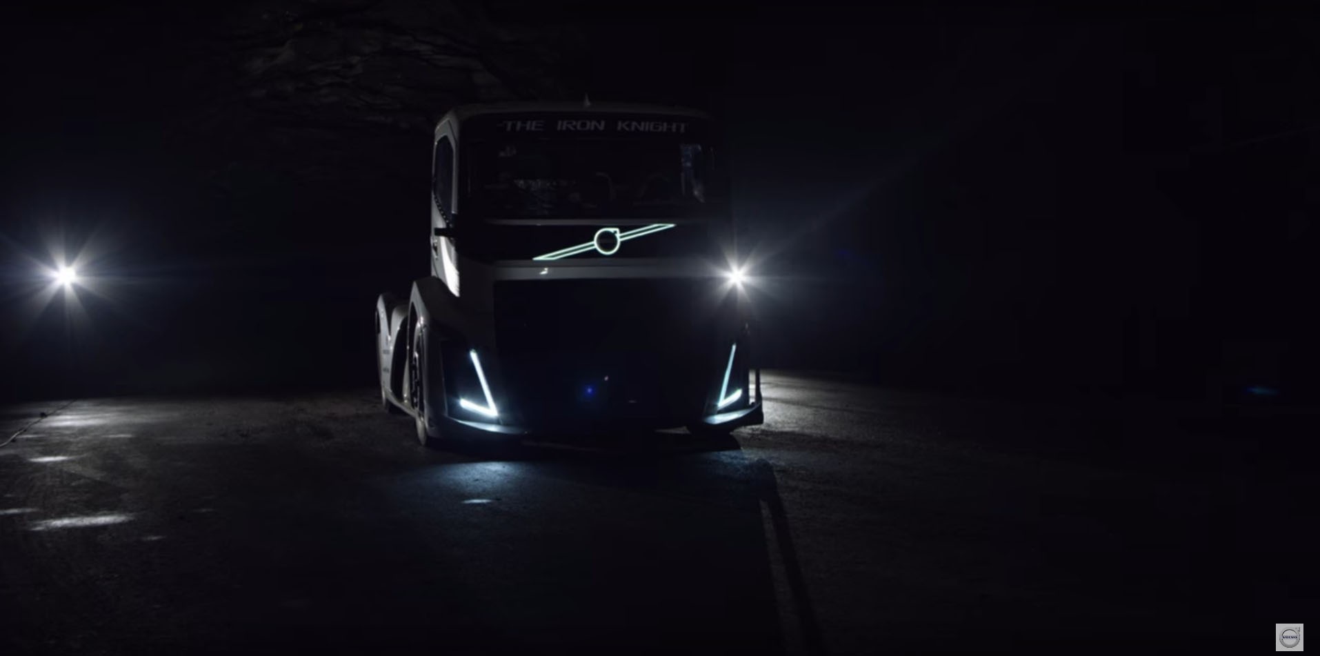 Volvo Preparing Epic Battle Between the Iron Knight and an S60 Polestar TC1