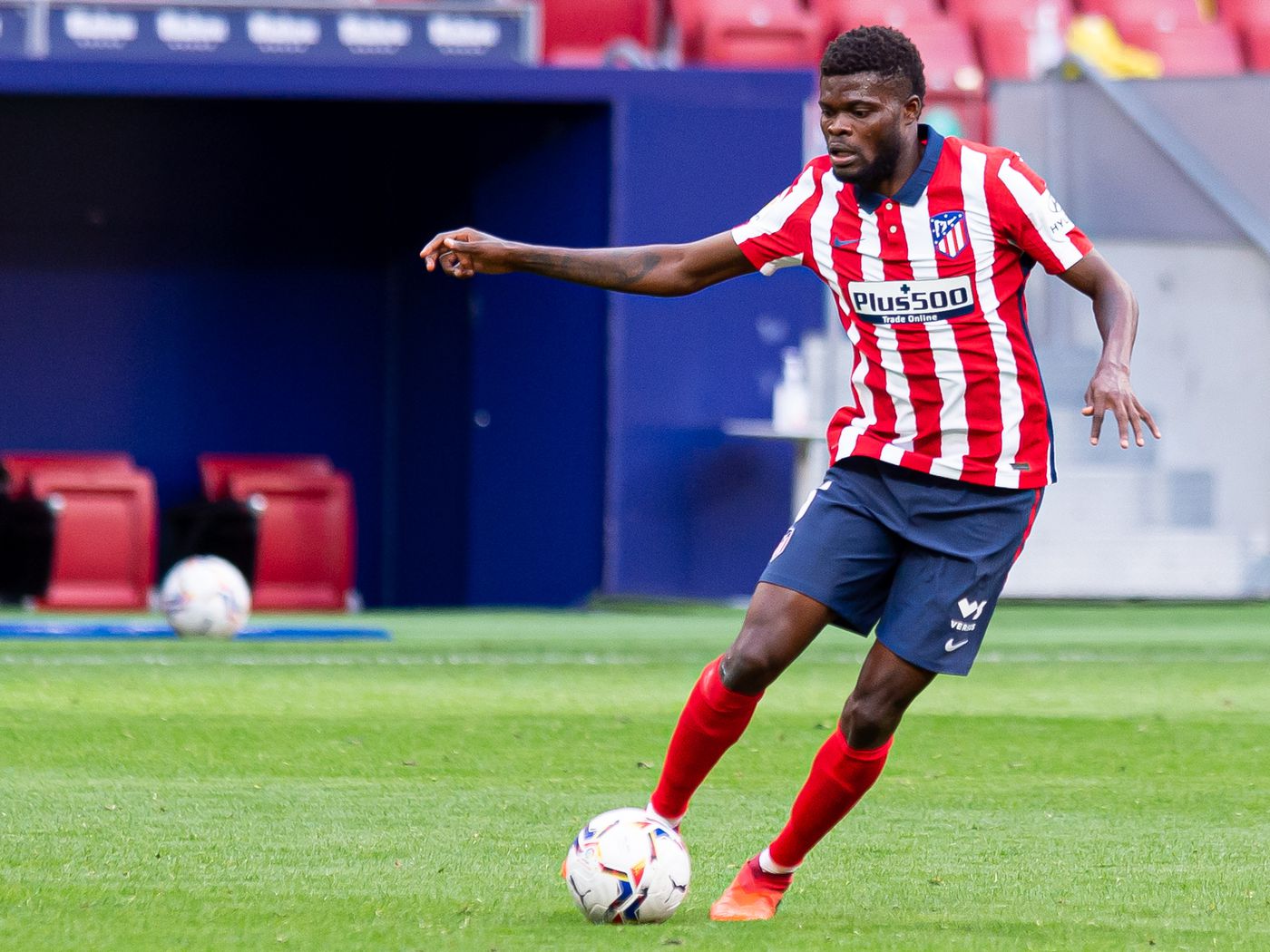 Thomas Partey: Arsenal make late move for Atlético Madrid midfielder the Calderon