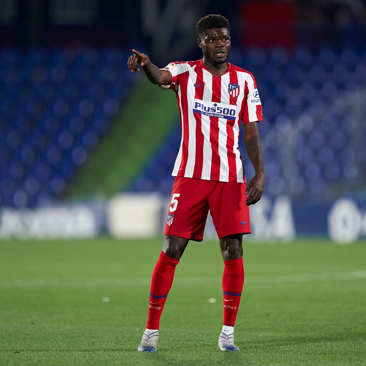 Arsenal evening headlines as Atletico Madrid make Thomas Partey decision, Coutinho talks
