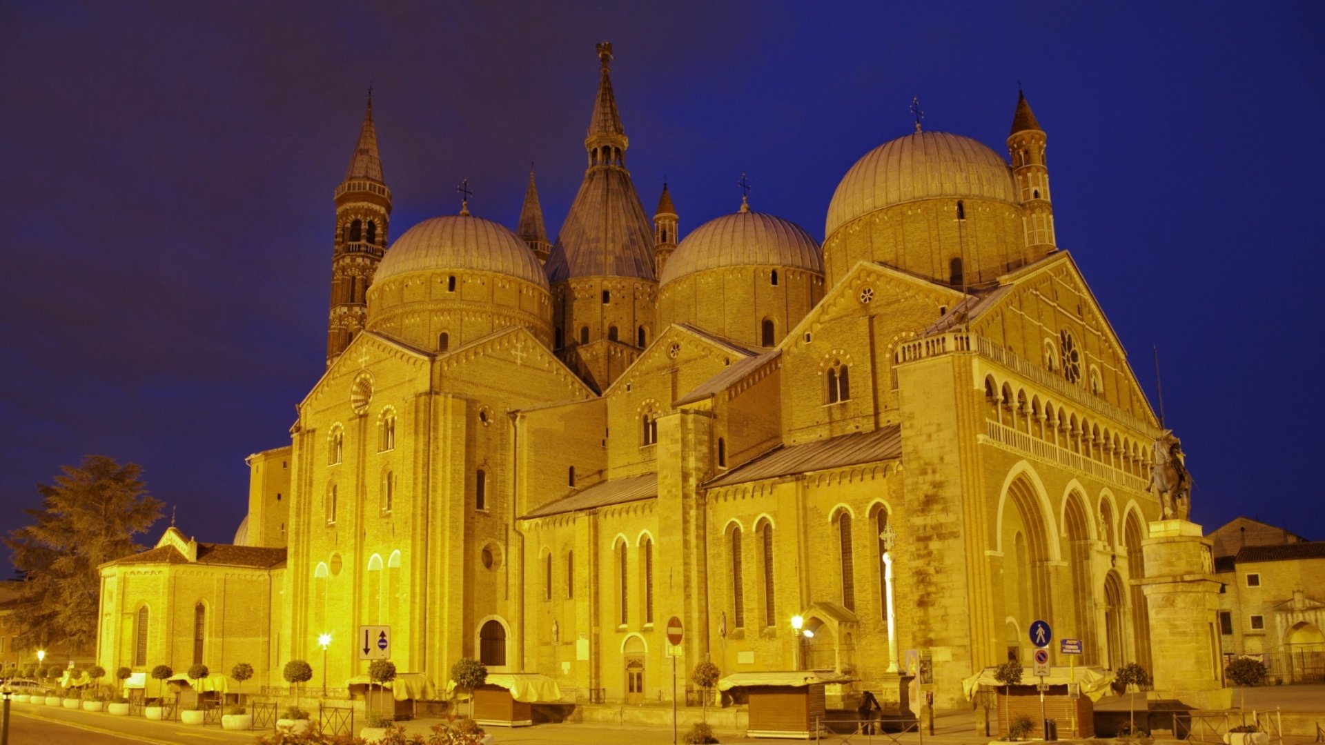 Basilica of Saint Anthony of Padua HD Wallpaper and Background Image