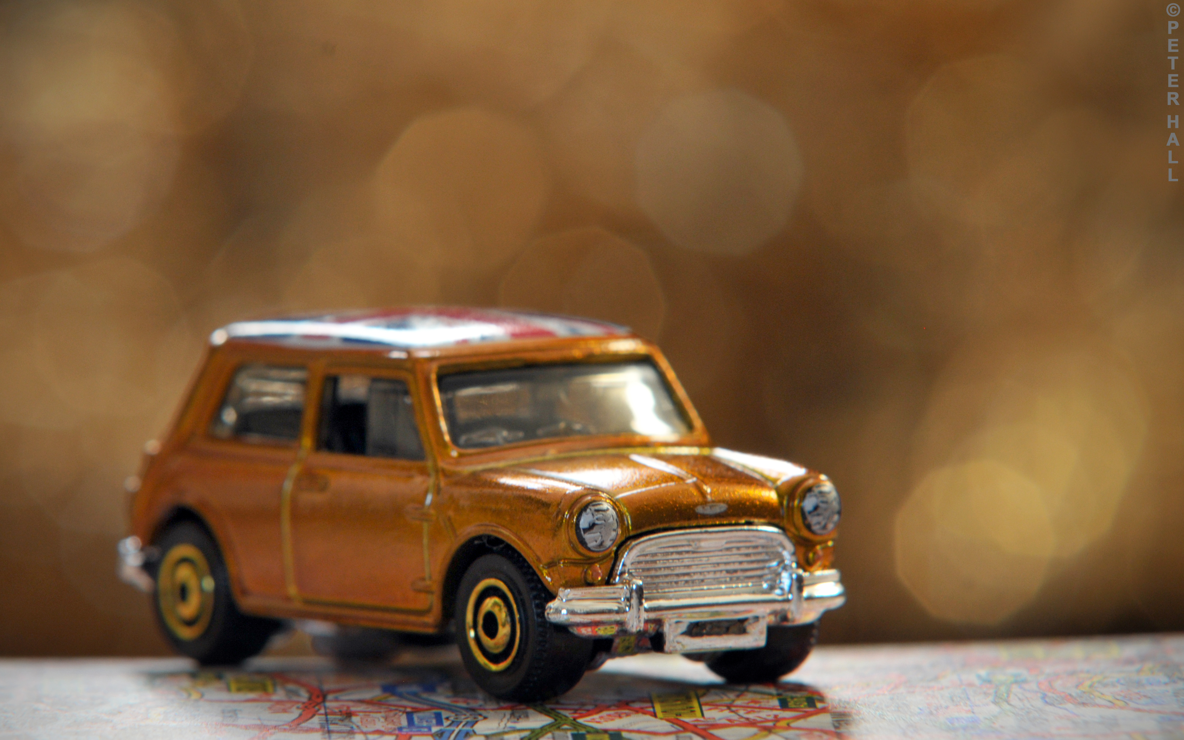 Wallpaper, London, road, closeup, macro, England, map, Nikon, bokeh, gold, UK, Mini Cooper, Matchbox, depthoffield, macromondays, dof, sigma, d300s, britain, toycar, eastlondon, land vehicle, automotive design, automobile make, model car, family