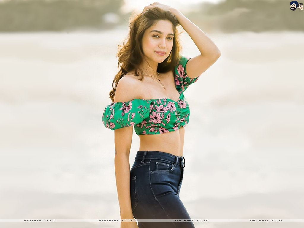 Sharvari Wagh looks captivating playing with her hair