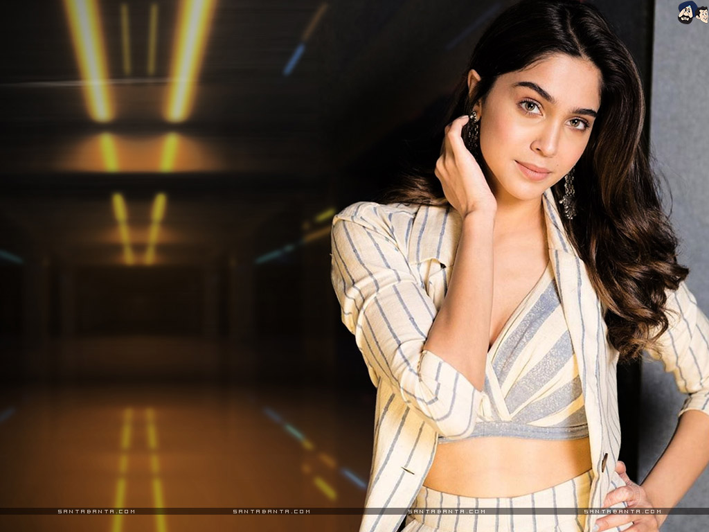 Sharvari Wagh next big thing of Bollywood