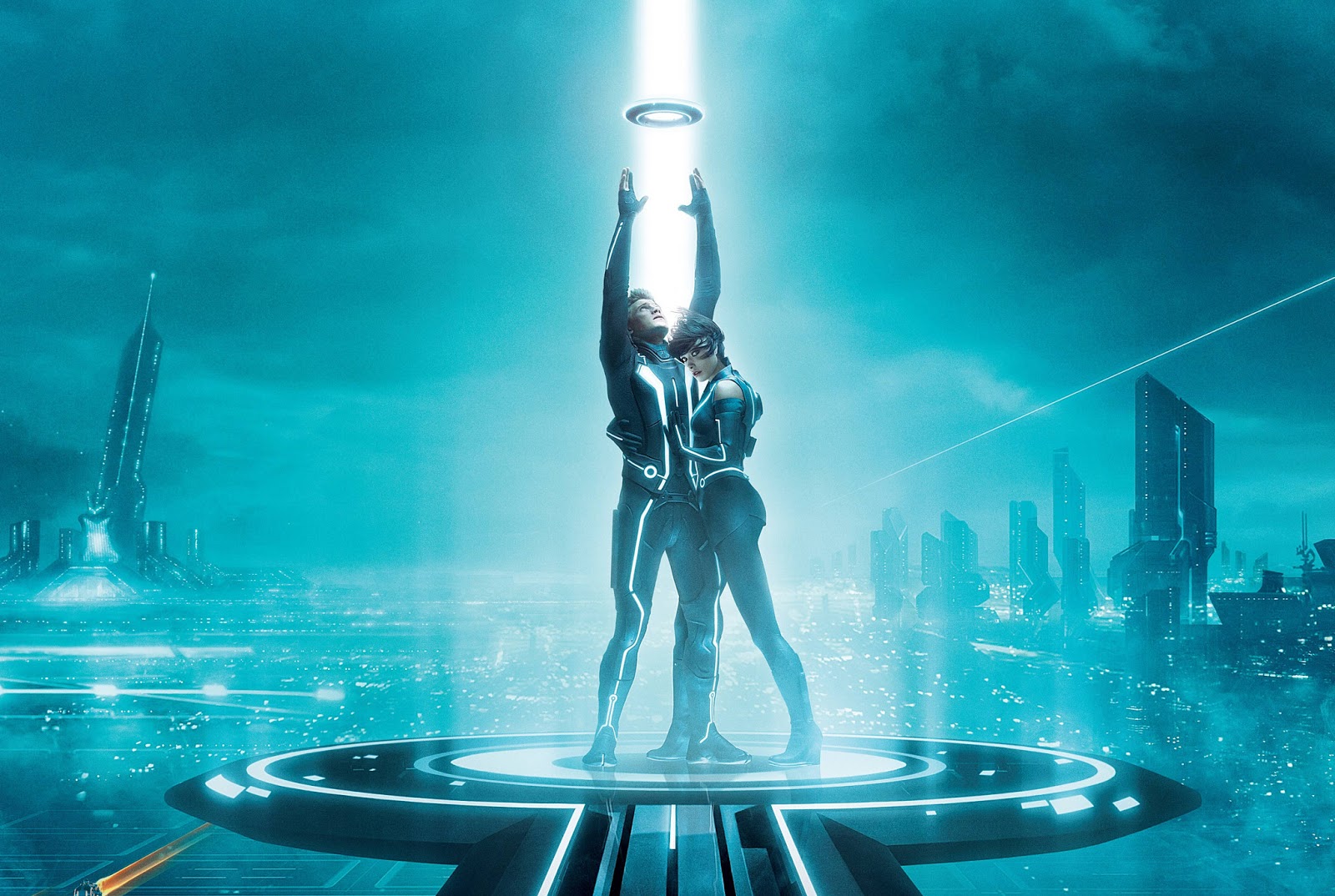 Fruitless Pursuits: Courtney Coulson's Costume Critiques- Technology and Textiles Part 2: Tron Legacy
