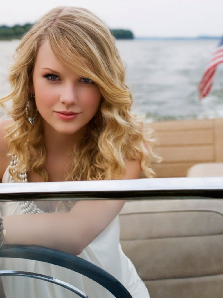 Taylor Swift Sailing iPad wallpaper