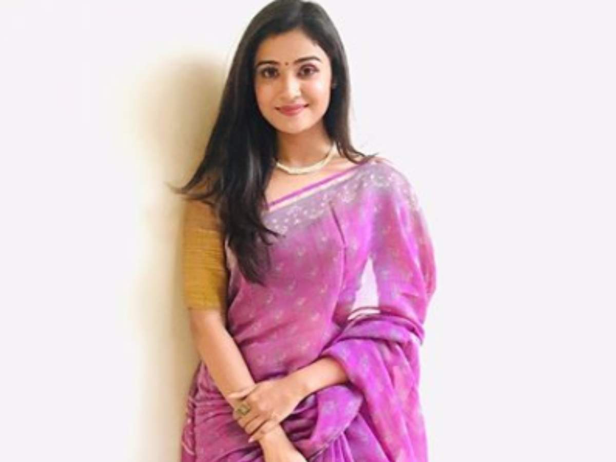 Shraddha Dangar Indian actress. Indian shining stars