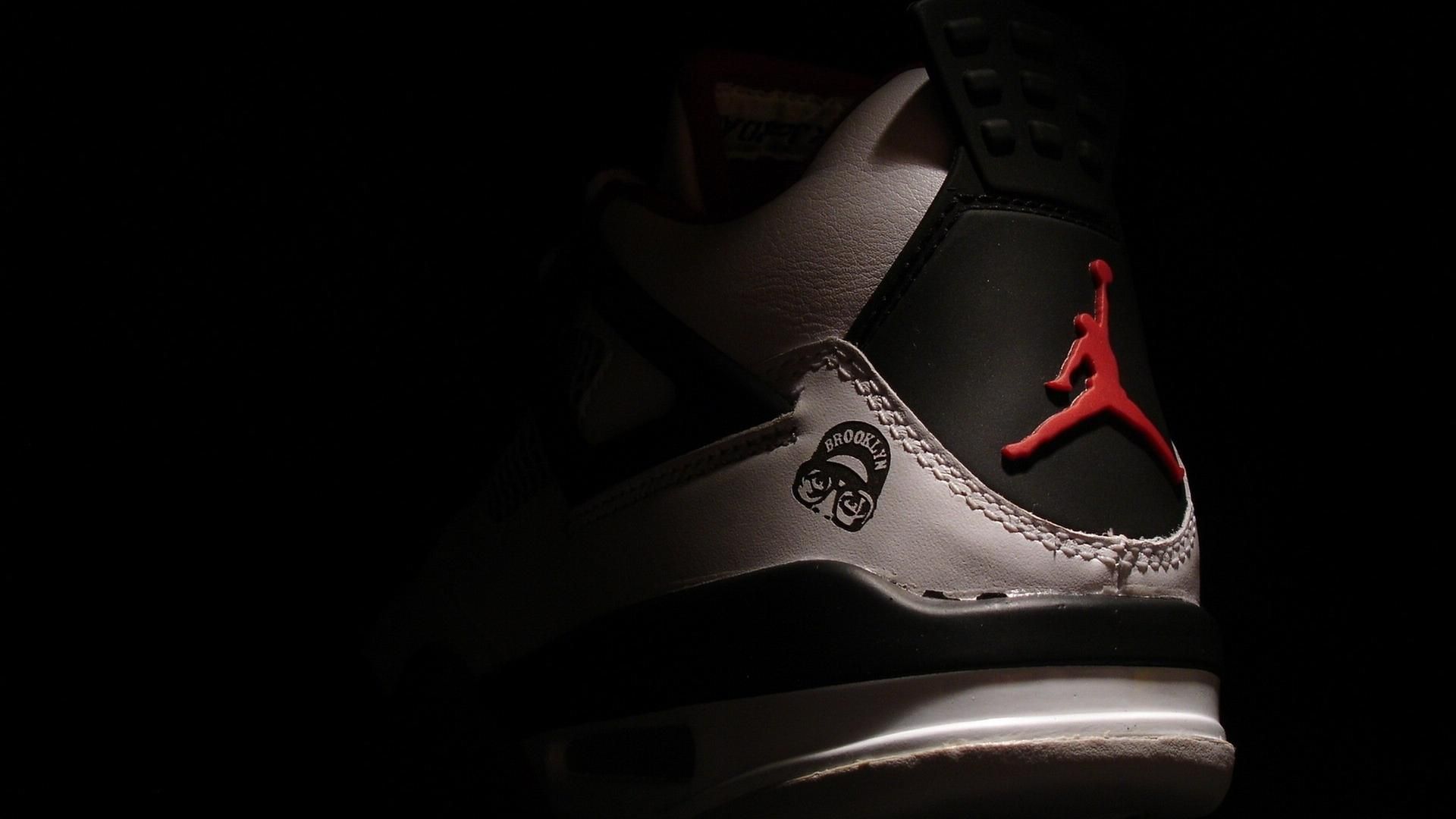 Jordan Shoes PC Wallpaper