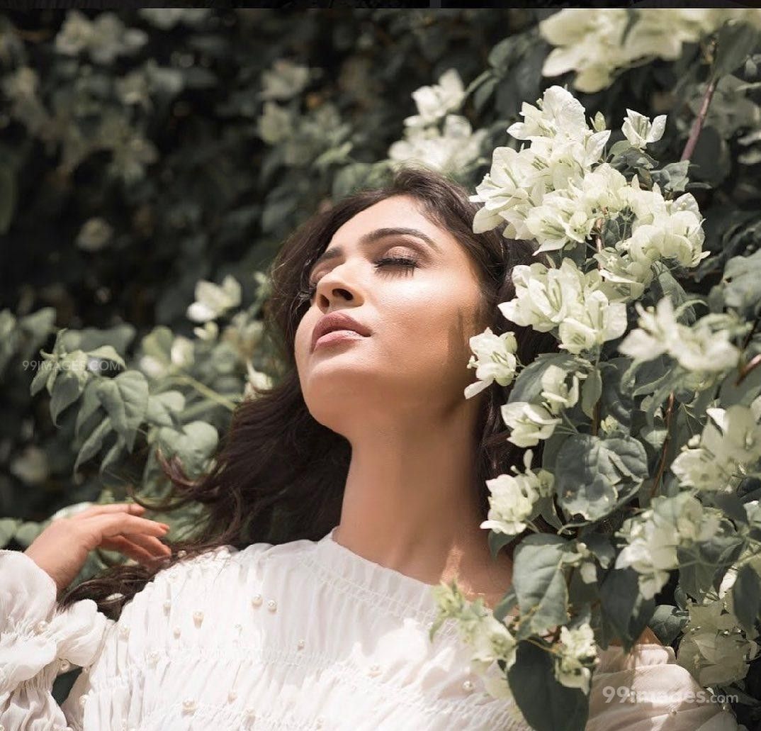 Shraddha Dangar Hot HD Photo & Wallpaper for mobile, WhatsApp DP (1080p) (1074x1031)