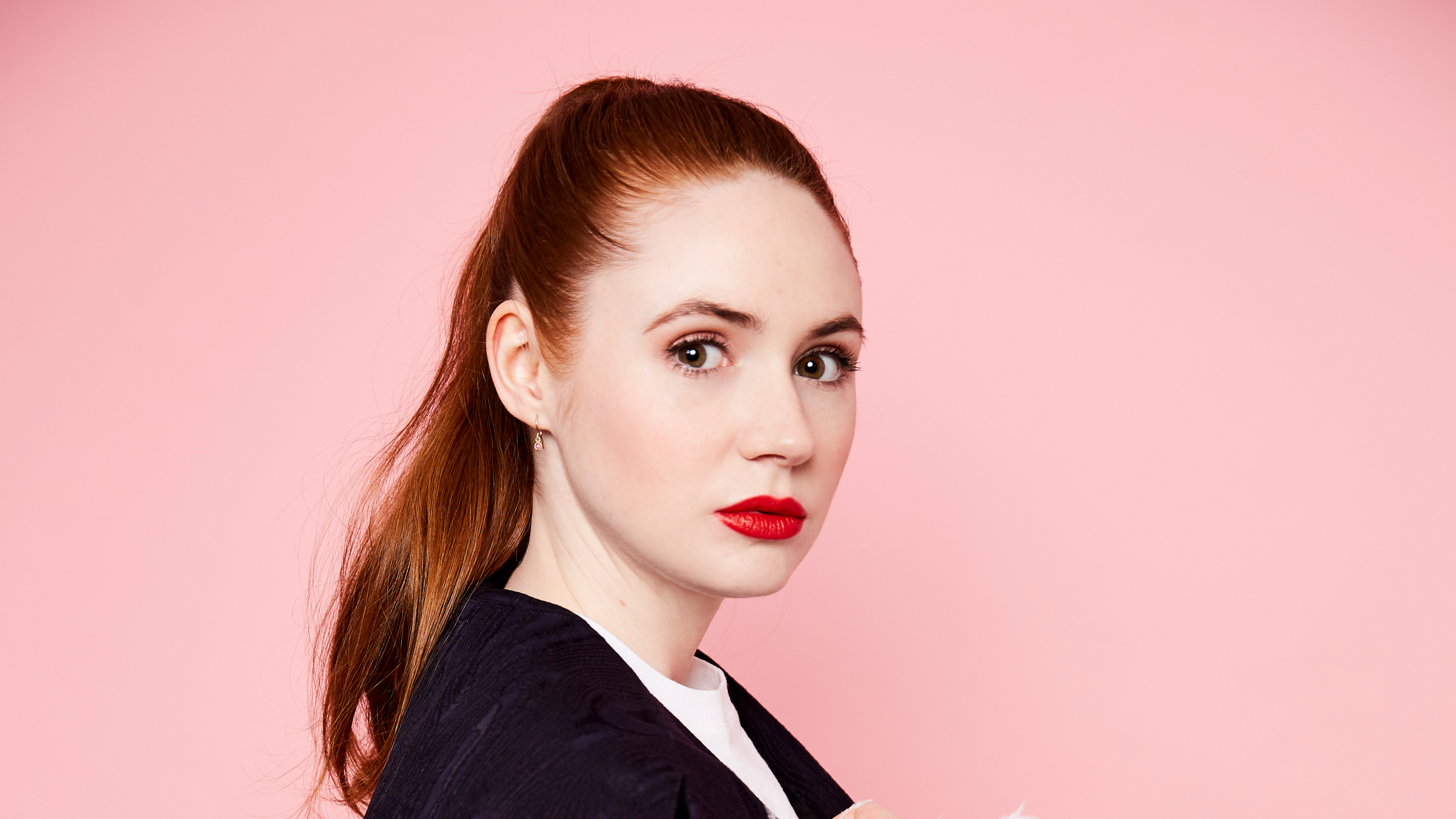 Karen Gillan HD Wallpaper