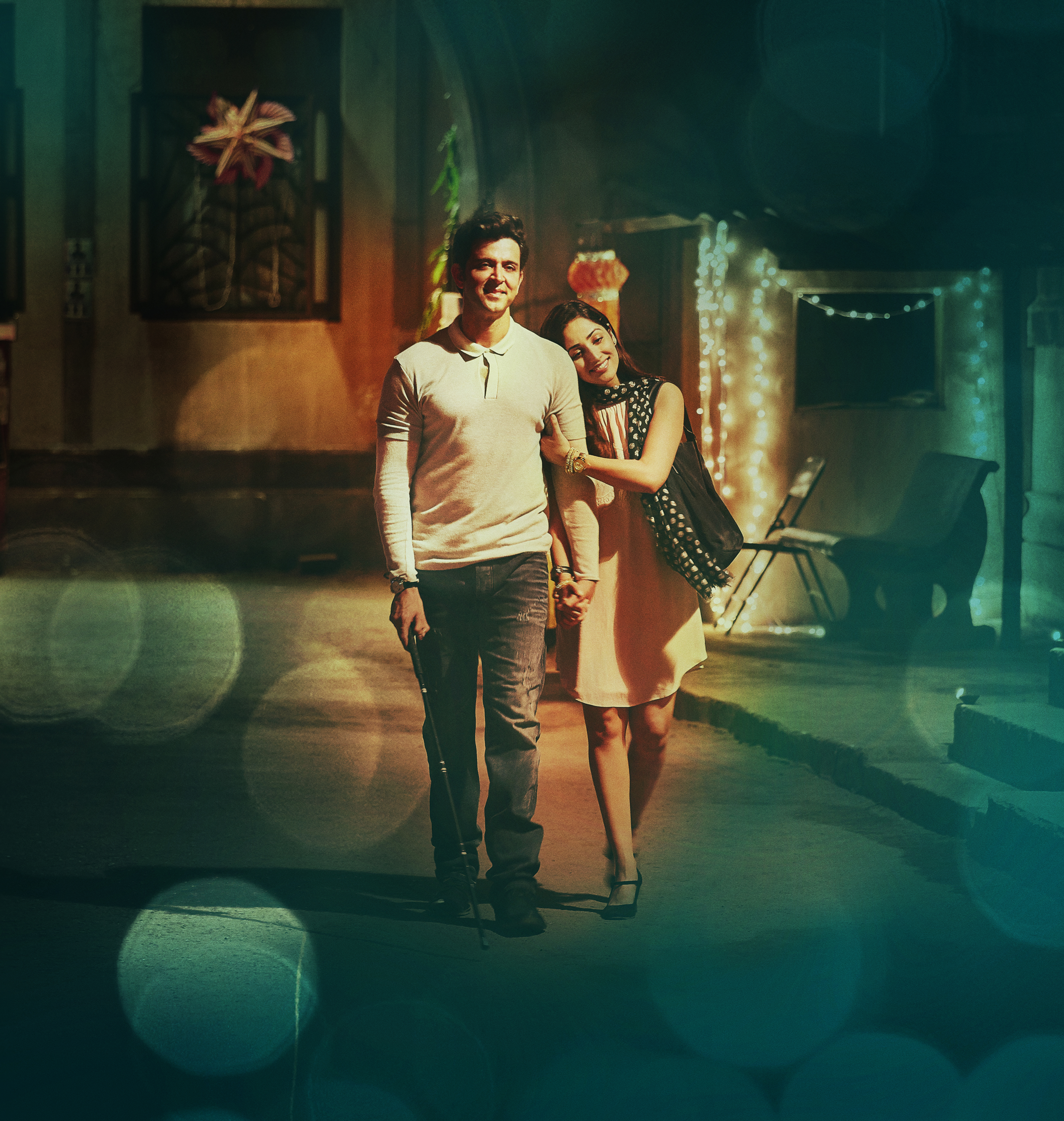 Brand New HD Stills From Kaabil Movie