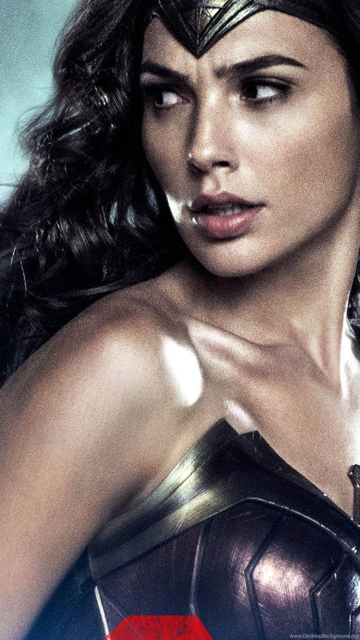 Gal Gadot As Wonder Woman 4K Wallpaper Desktop Background