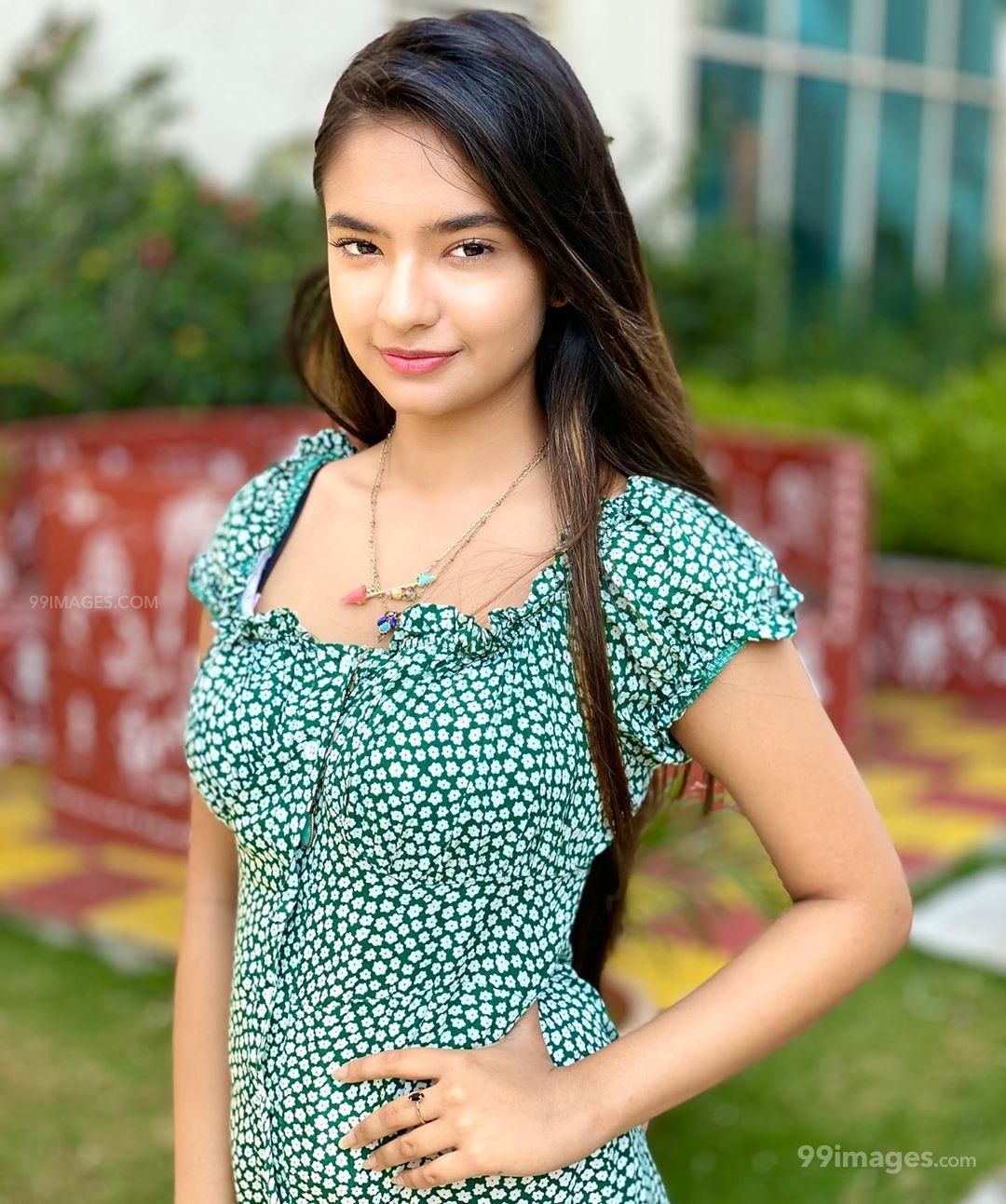 Anushka Sen Hot HD Photo & Wallpaper for mobile, WhatsApp DP (1080p)