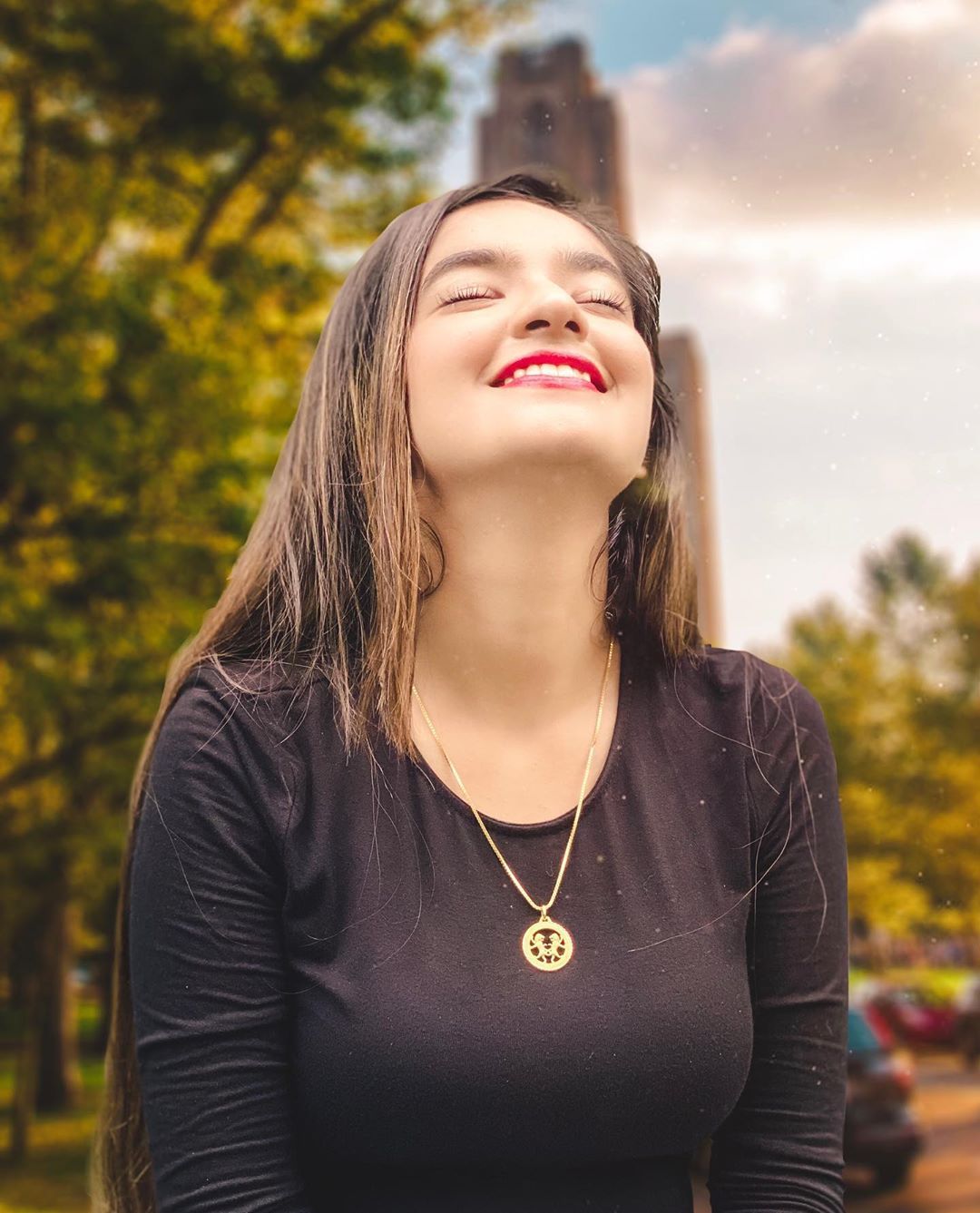 Beautiful Anushka Sen Photo 1080p HD Image, Picture & Wallpaper August 2021