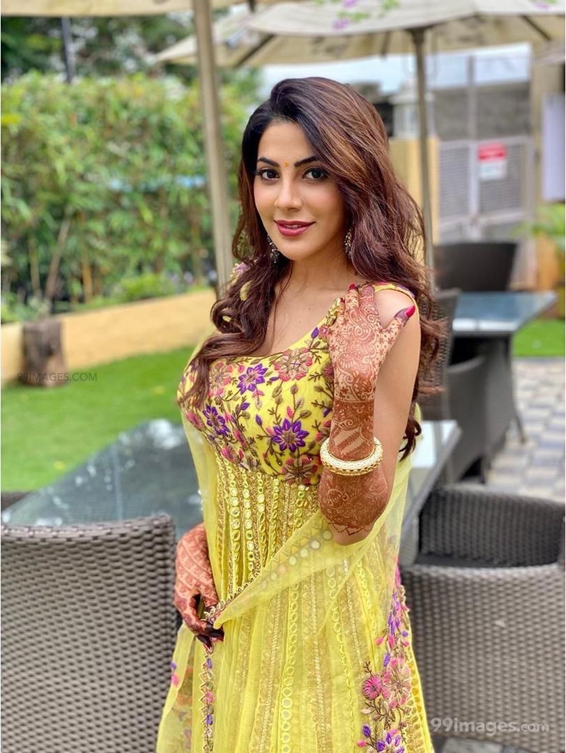 Nikki Tamboli Hot HD Photo (1080p)