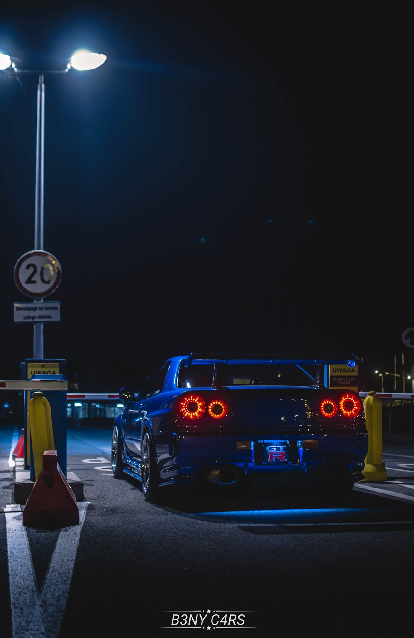 R34 iphone wallpaper