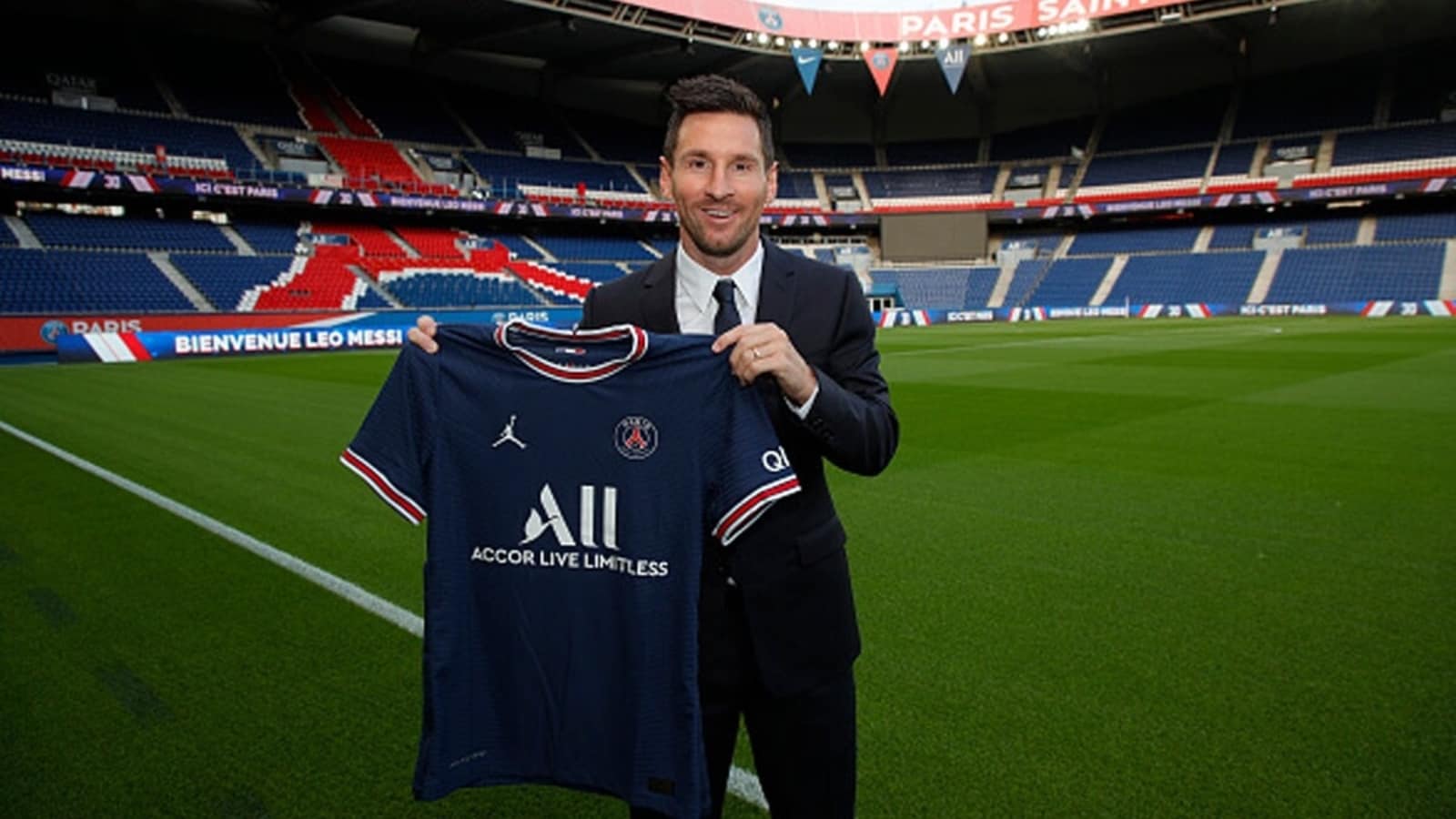 Lionel Messi Joins Paris Saint Germain On Two Year Deal After Barcelona Exit