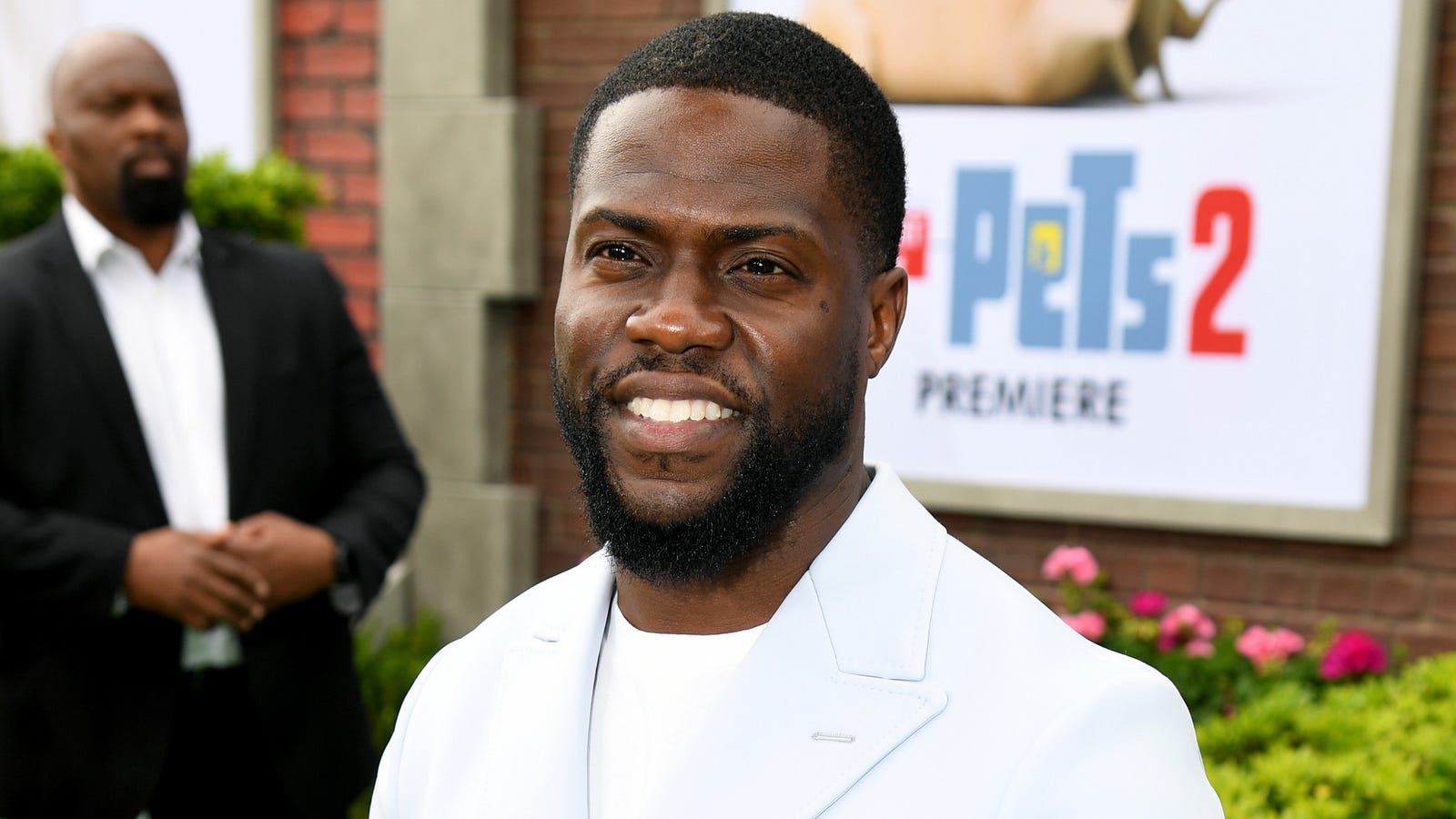 &;I&;m Grateful to be Alive&;: Kevin Hart Released From Hospital Following Car Crash