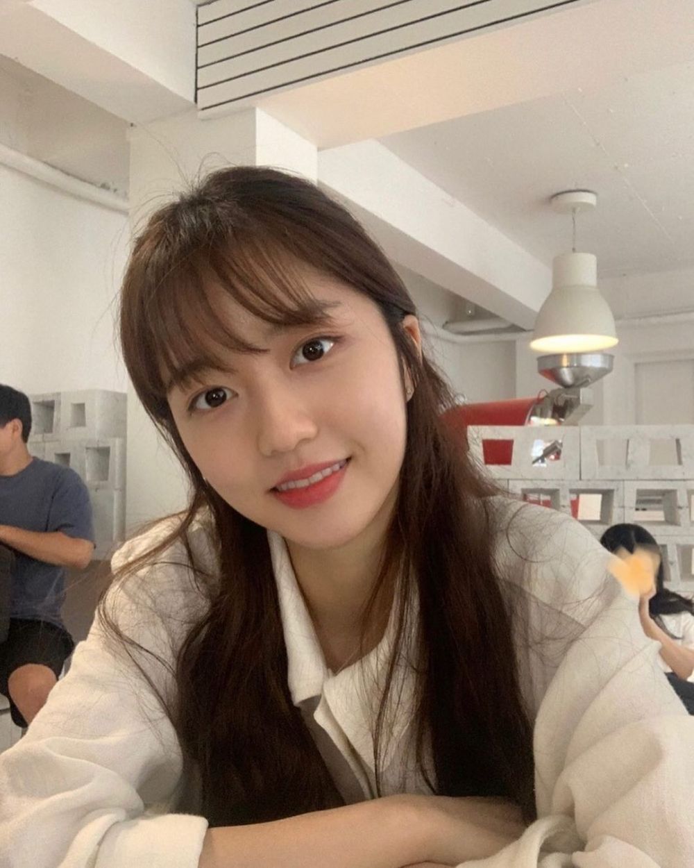 Potret Manis Kim Hyun Soo, Pemeran 'Penthouse'