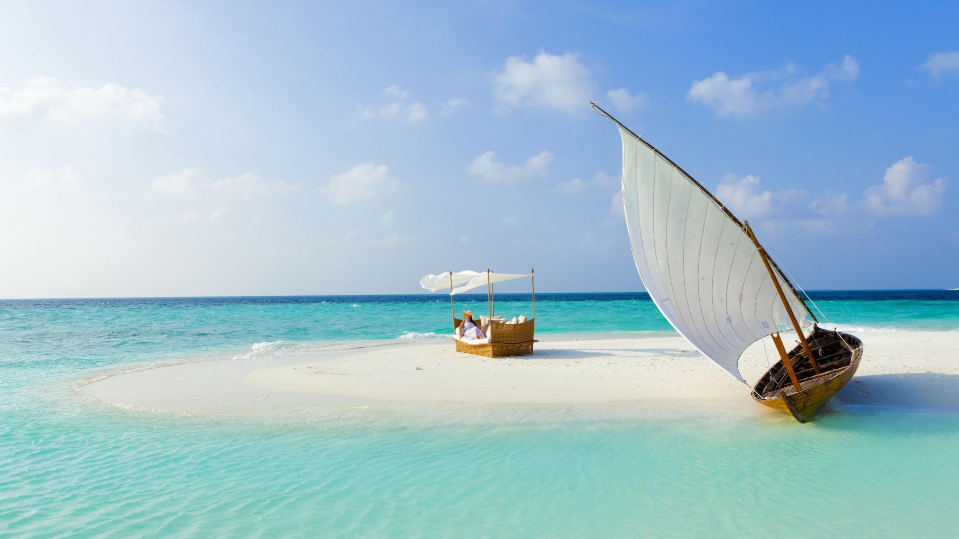 Desktop Wallpaper Maldives Beach, Island, Beach, Ship, Holiday, HD Image, Picture, Background, 2dimlu