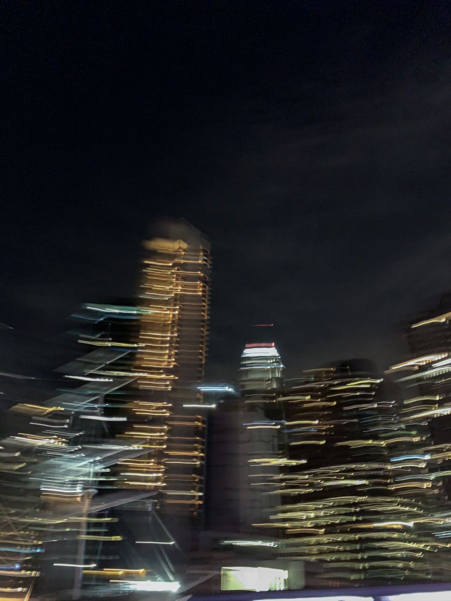 NY in a blur. Blurry lights, Night aesthetic, City aesthetic