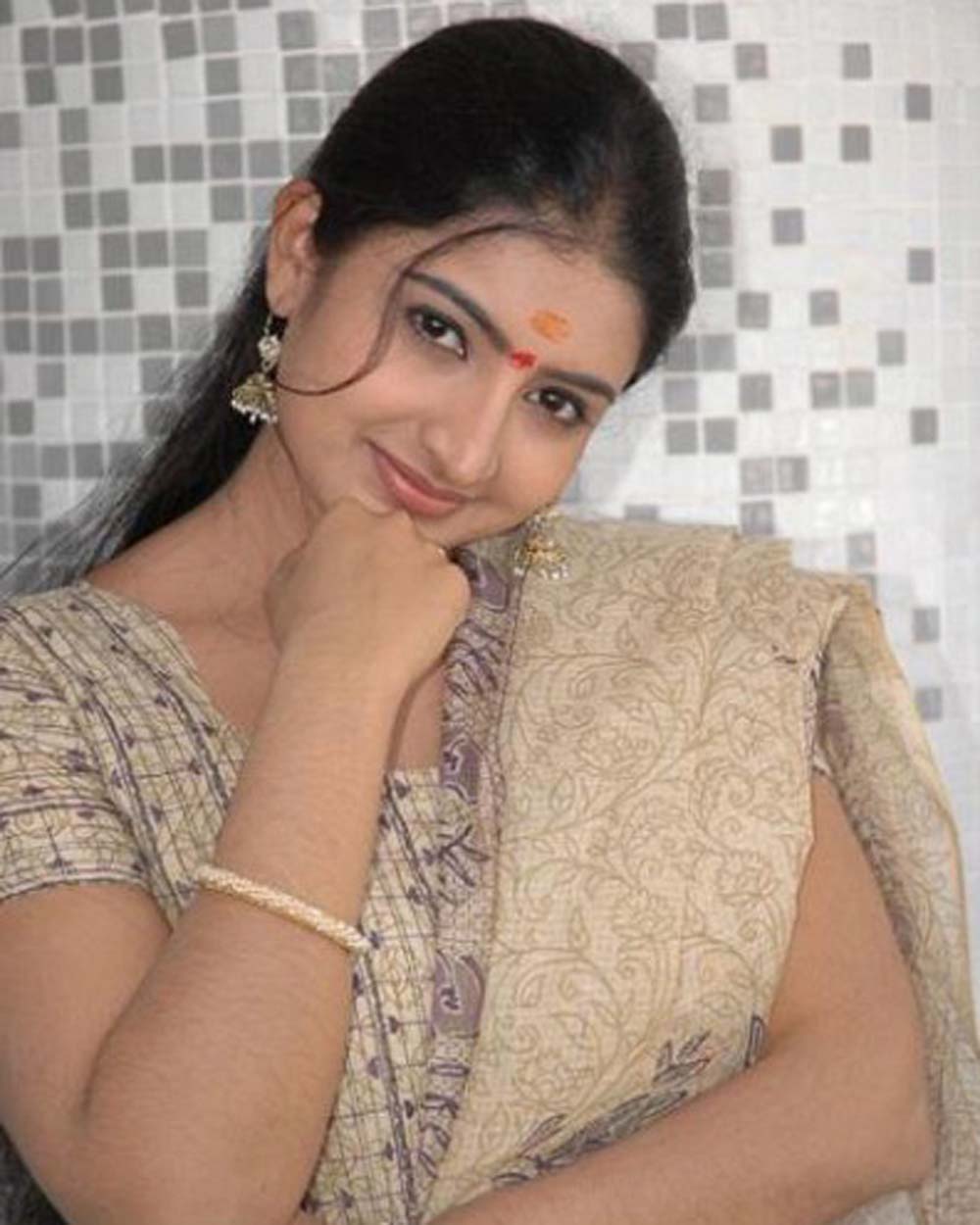 THE KING: Southindian Actress Sujitha Hot Photogallery