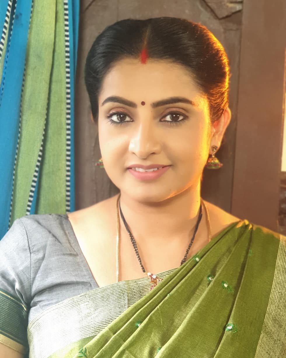 Serial Actress Sujitha Dhanush Latest Instagram Photo HD
