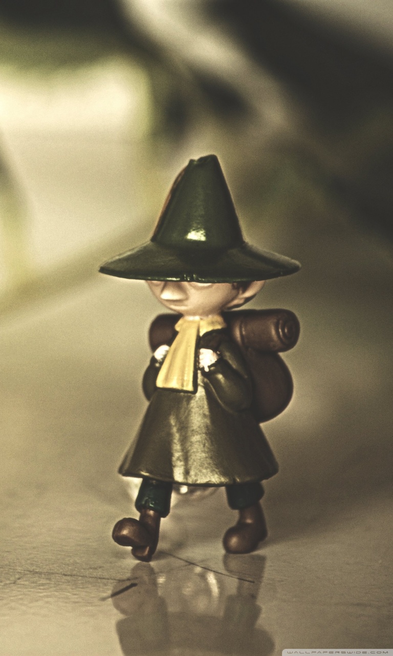 Snufkin Ultra HD Desktop Background Wallpaper for 4K UHD TV, Widescreen & UltraWide Desktop & Laptop, Multi Display, Dual Monitor, Tablet