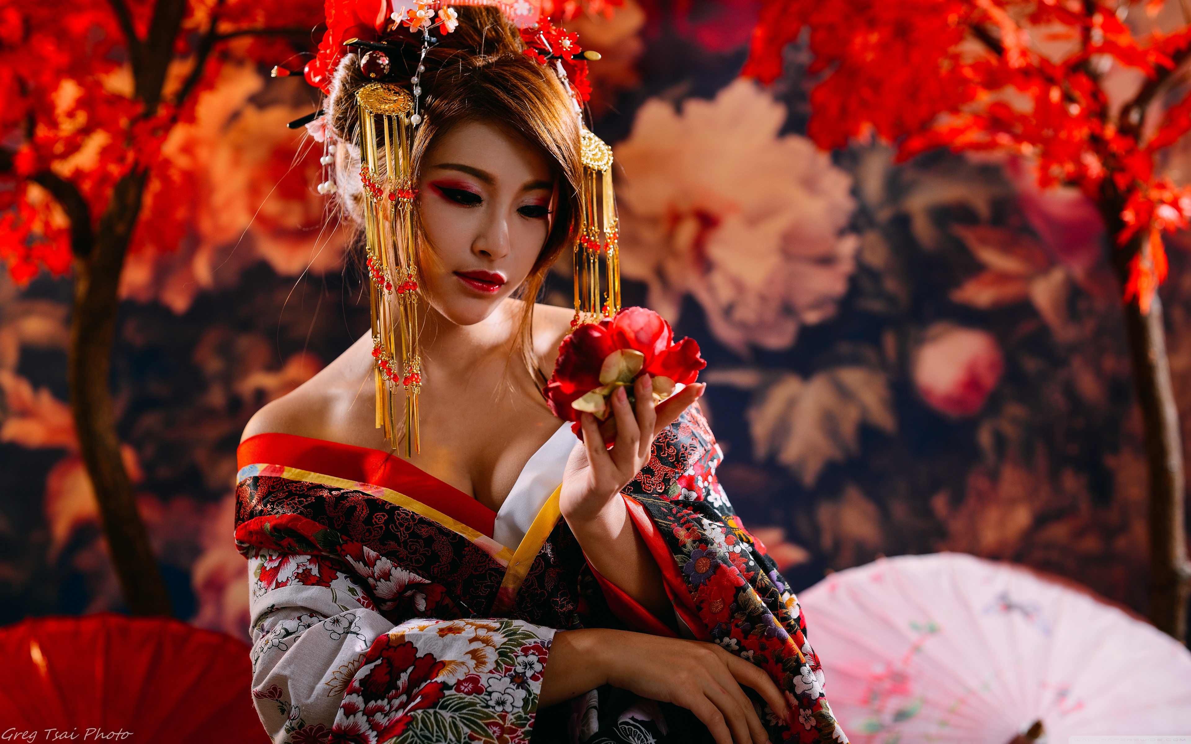 Beautiful Traditional Japanese Woman Ultra HD Desktop Background Wallpaper for 4K UHD TV, Widescreen & UltraWide Desktop & Laptop, Tablet
