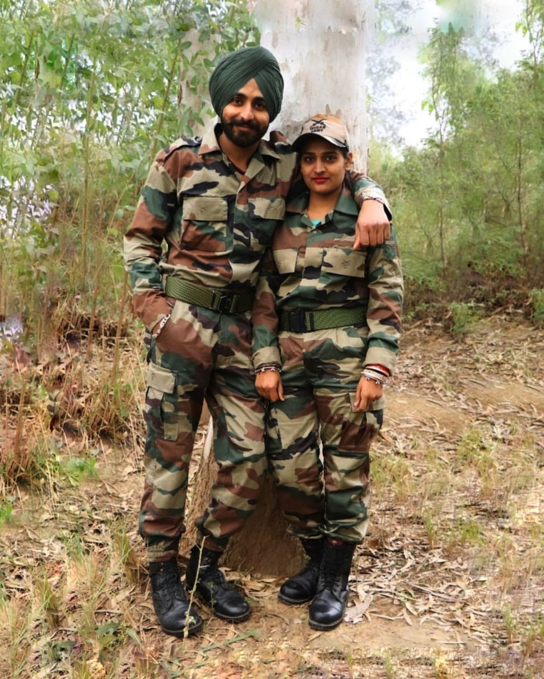 Indian Army Couple Wallpaper