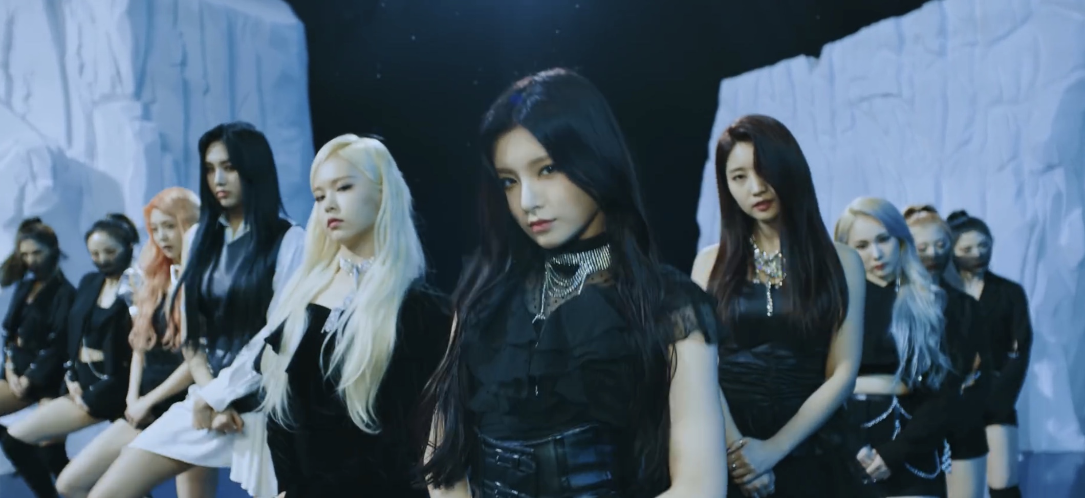 Everglow releases out of this world MV for their latest comeback 'DUN DUN'! ⋆ The latest kpop news and music