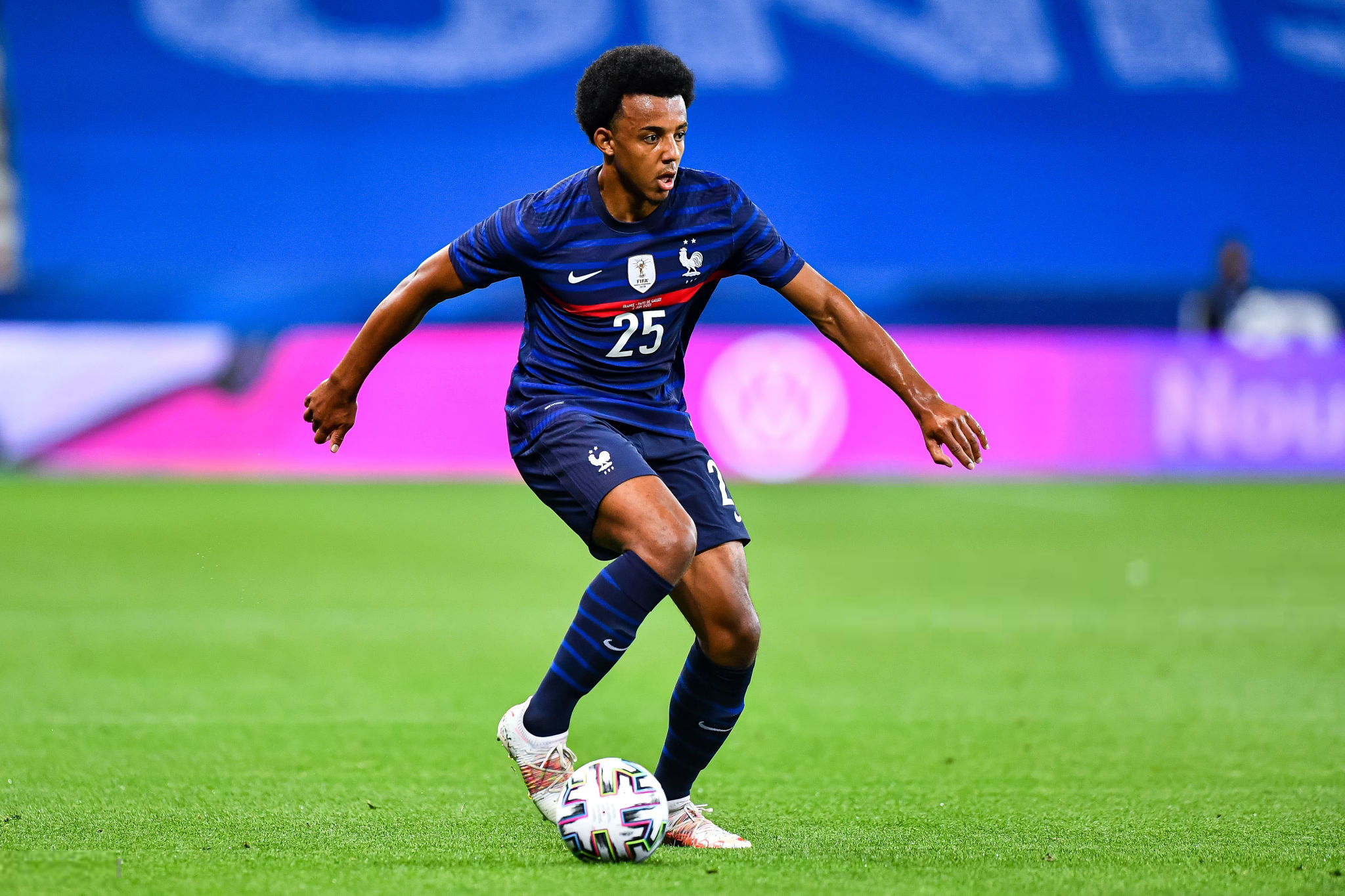 Koundé makes his France debut