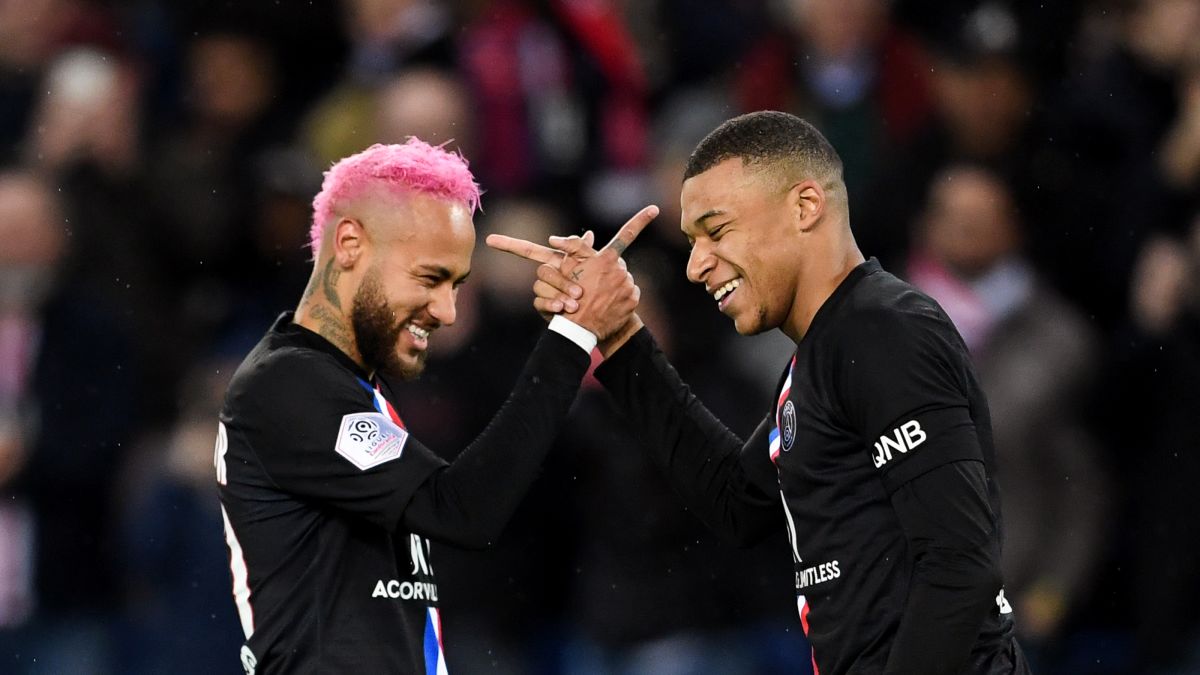 Neymar and Kylian Mbappe hailed as 'two of the best four players in the world' by PSG's Leonardo