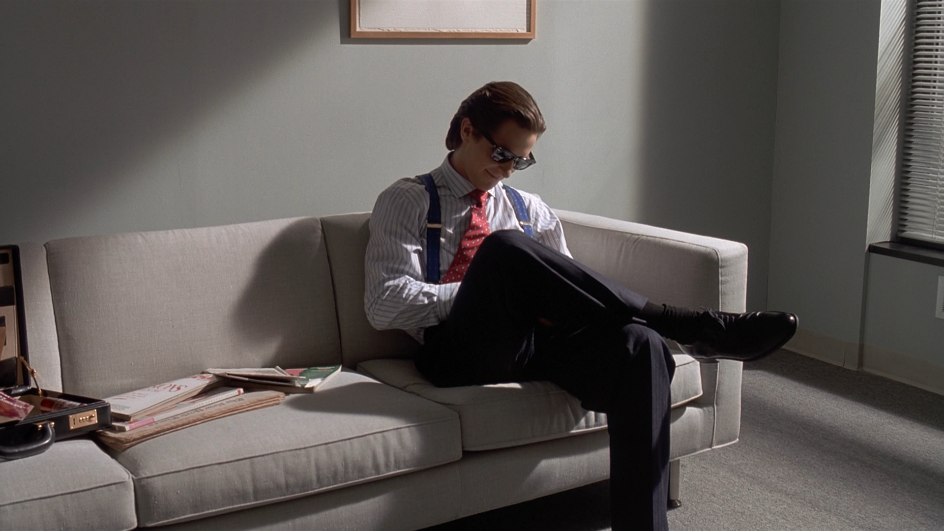 American Psycho Couch Christian Bale Wallpaper:1920x1080