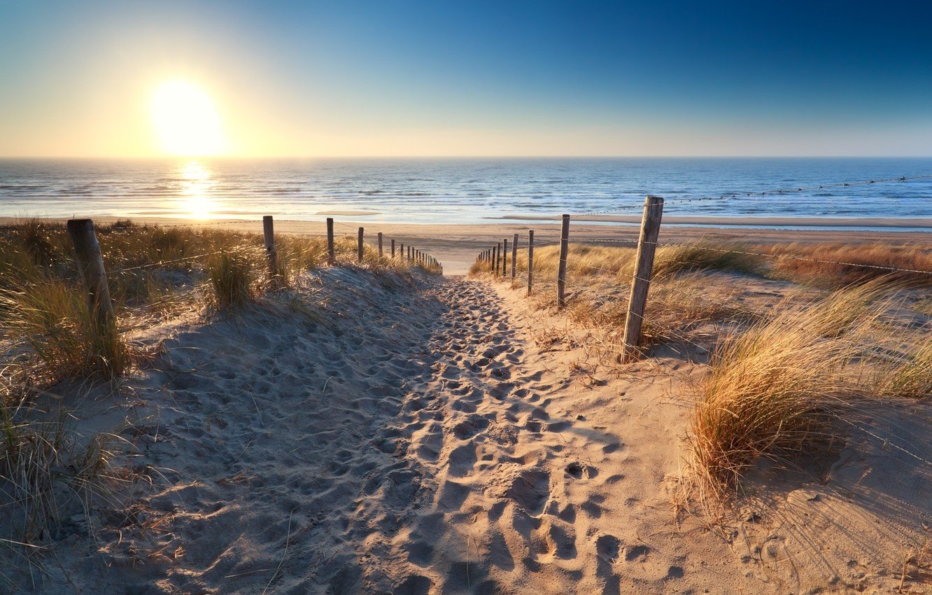 Wallpaper beach, sunset, sand, footsteps image for desktop, section пейзажи