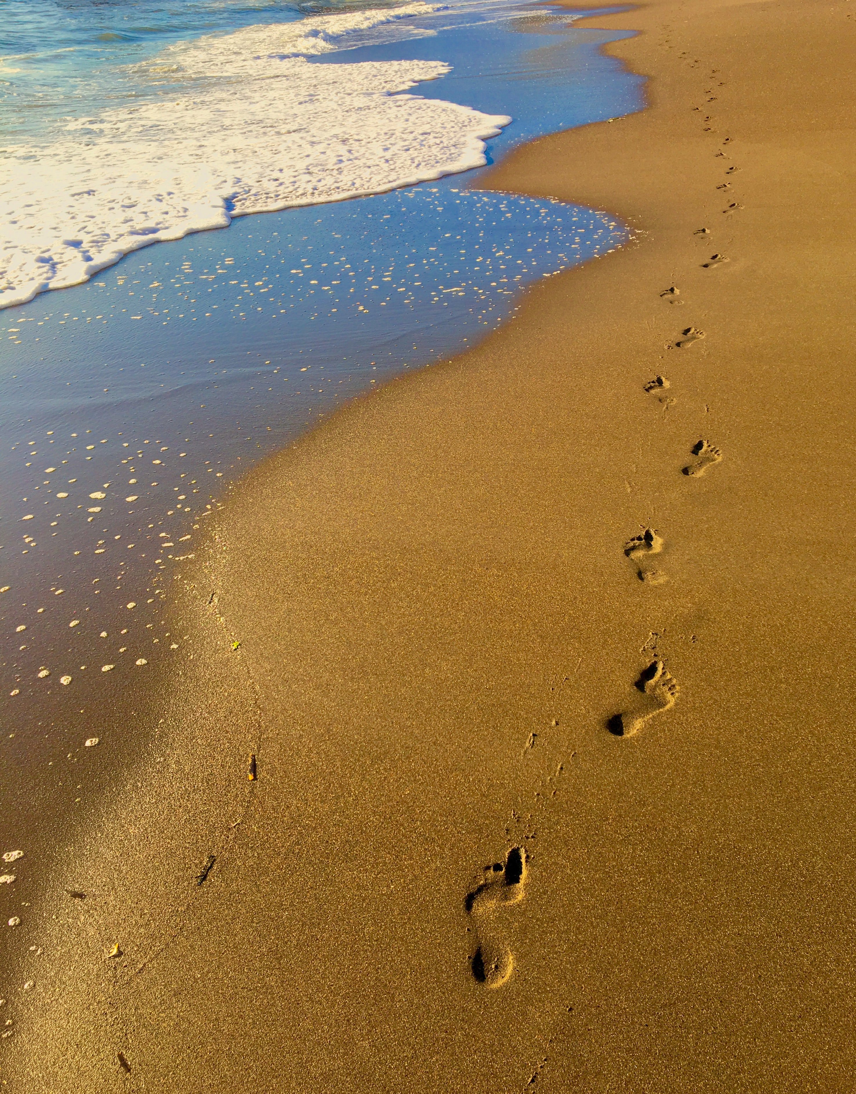 Footprints on Beach · Free