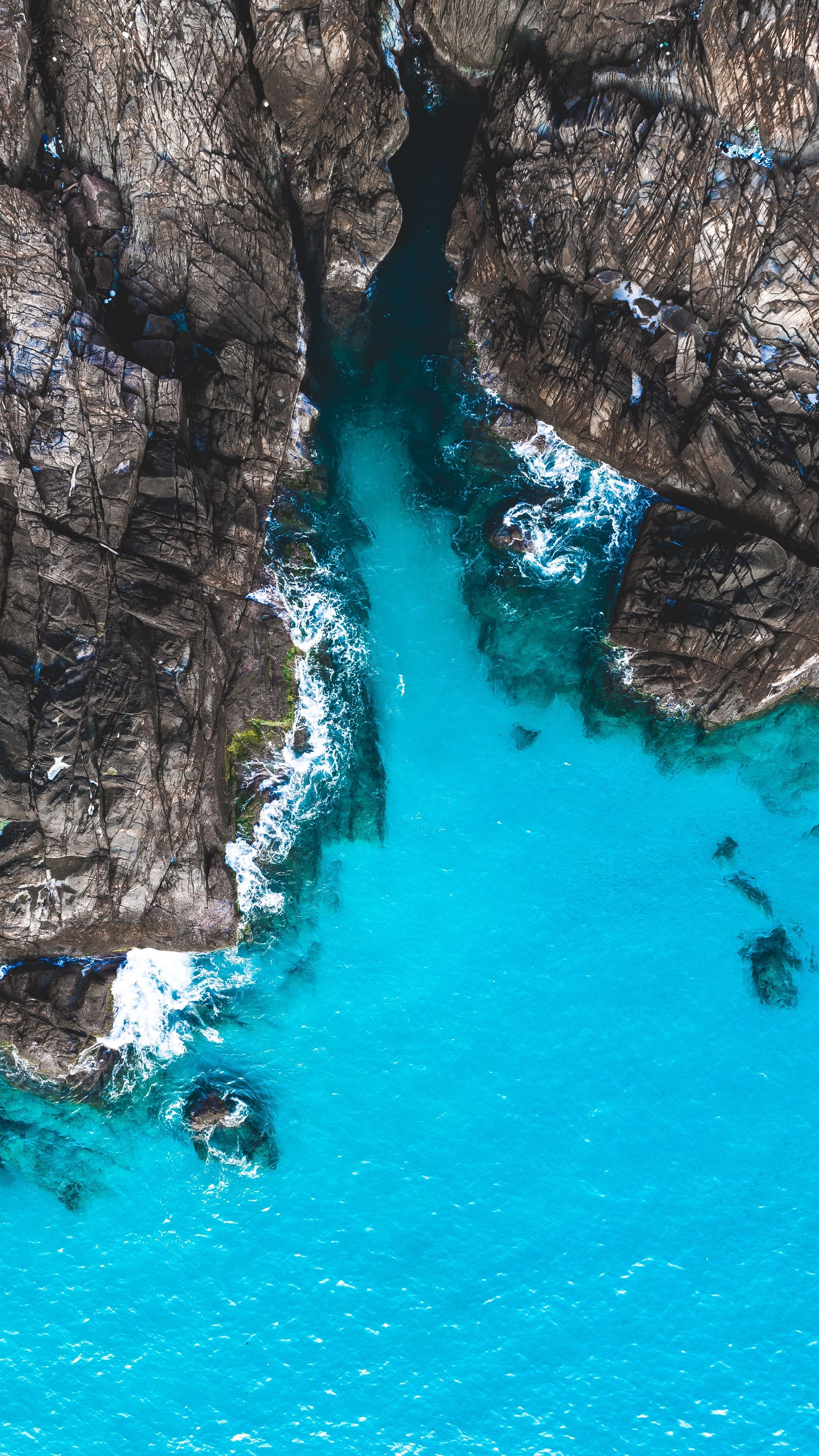 Nature #island #topview #ocean #wallpaper HD 4k background for android :). Nature wallpaper, Ocean wallpaper, iPhone wallpaper underwater