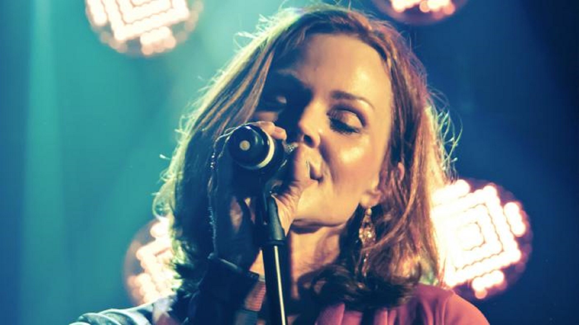 Belinda Carlisle and Smash Mouth and The Motels with Martha Davis and Bow Wow Wow